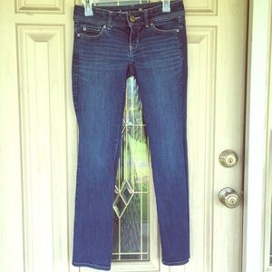 Sale 💫NWOT AMERICAN EAGLE STRAIT LEG JEANS